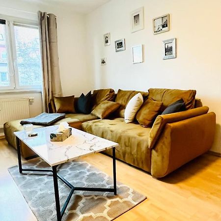 Modernes 3 Zimmer Apartment - Luise- Mit Wlan, Balkon Und Smart-Tv In City-Nahe! Erfurt Esterno foto